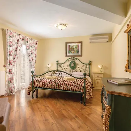 In Nova Vas With Heated Swimming Pool Holiday home *